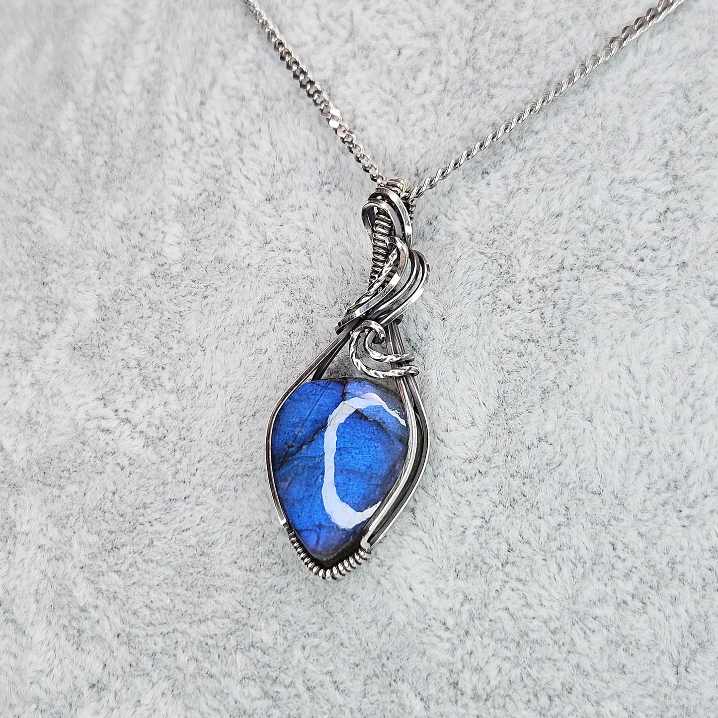 Blue Labradorite in Oxidised 925 Solid Sterling Silver Handmade Wire-Wrap Pendant