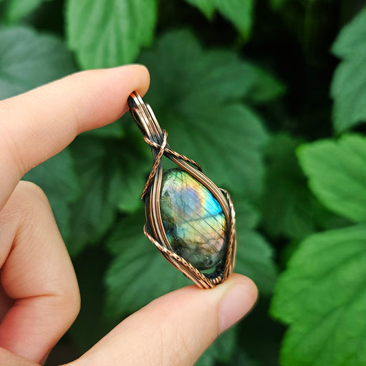 Multi-Colour Labradorite in Oxidised Copper Handmade Wire-Wrap Pendant
