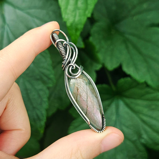 Pink Purple Labradorite in Oxidised 925 Solid Sterling Silver Handmade Wire-Wrap Pendant
