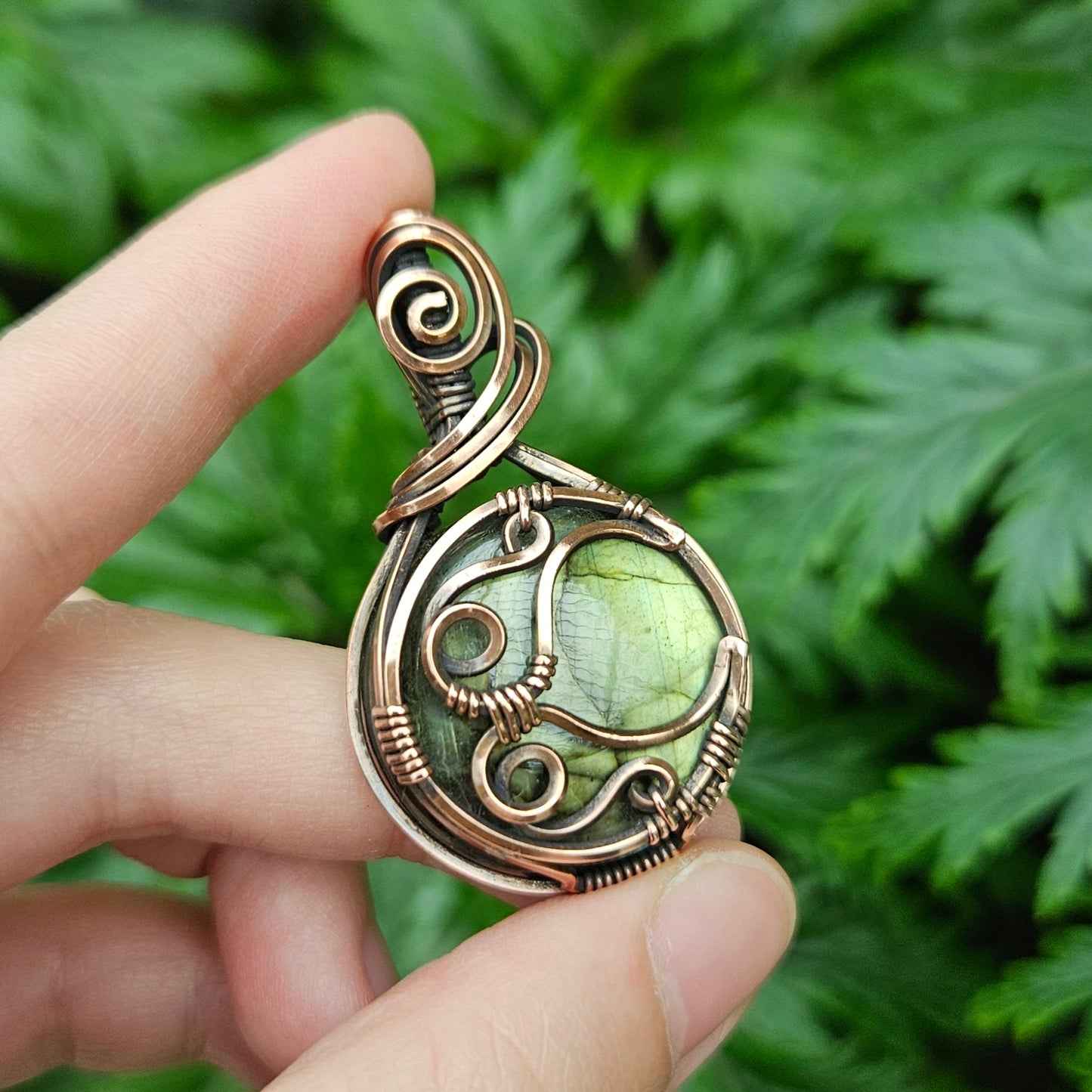 Round Moon Green Labradorite in Oxidised Copper Handmade Wire-Wrap Pendant