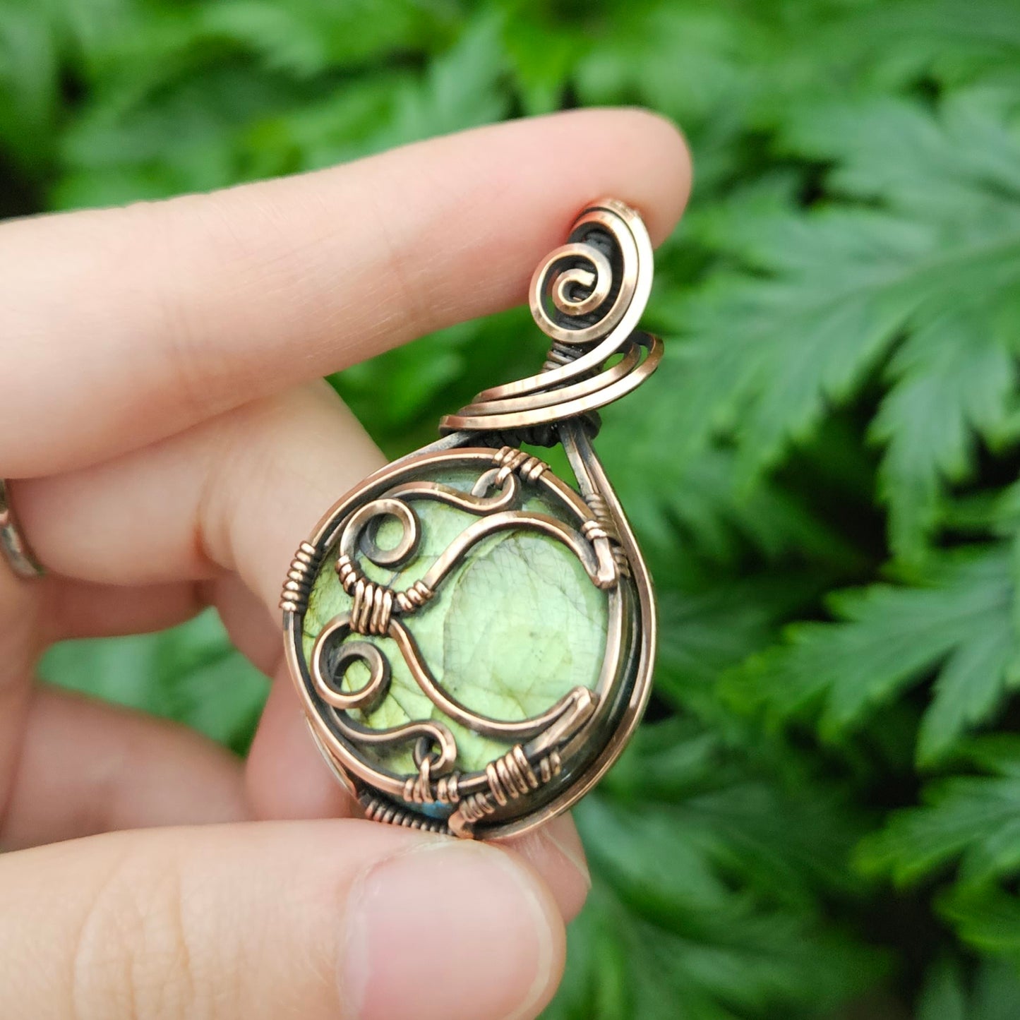 Round Moon Green Labradorite in Oxidised Copper Handmade Wire-Wrap Pendant
