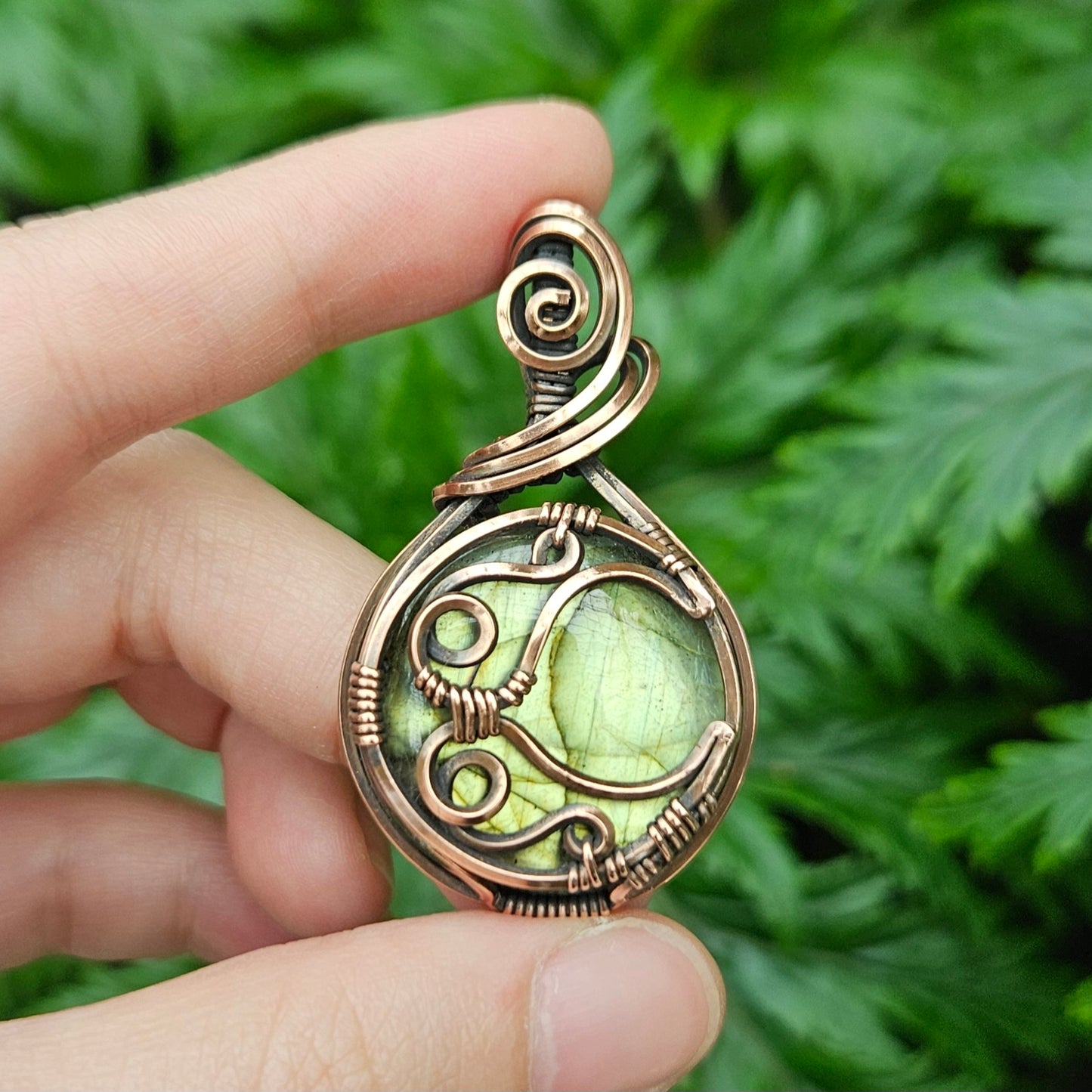 Round Moon Green Labradorite in Oxidised Copper Handmade Wire-Wrap Pendant